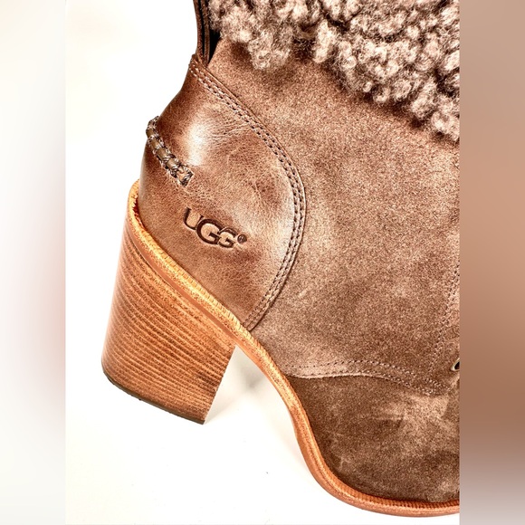 UGG JAXON SUEDE CUFF LACE UP SHEARLING BOOTS - Picture 5 of 12